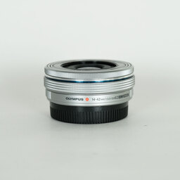 OLYMPUS M.ZUIKO DIGITAL ED 14-42mm F3.5-5.6 EZ シルバー OLYMPUS M.ZUIKO DIGITAL ED 14-42mm F3.5-5.6 EZ シルバー