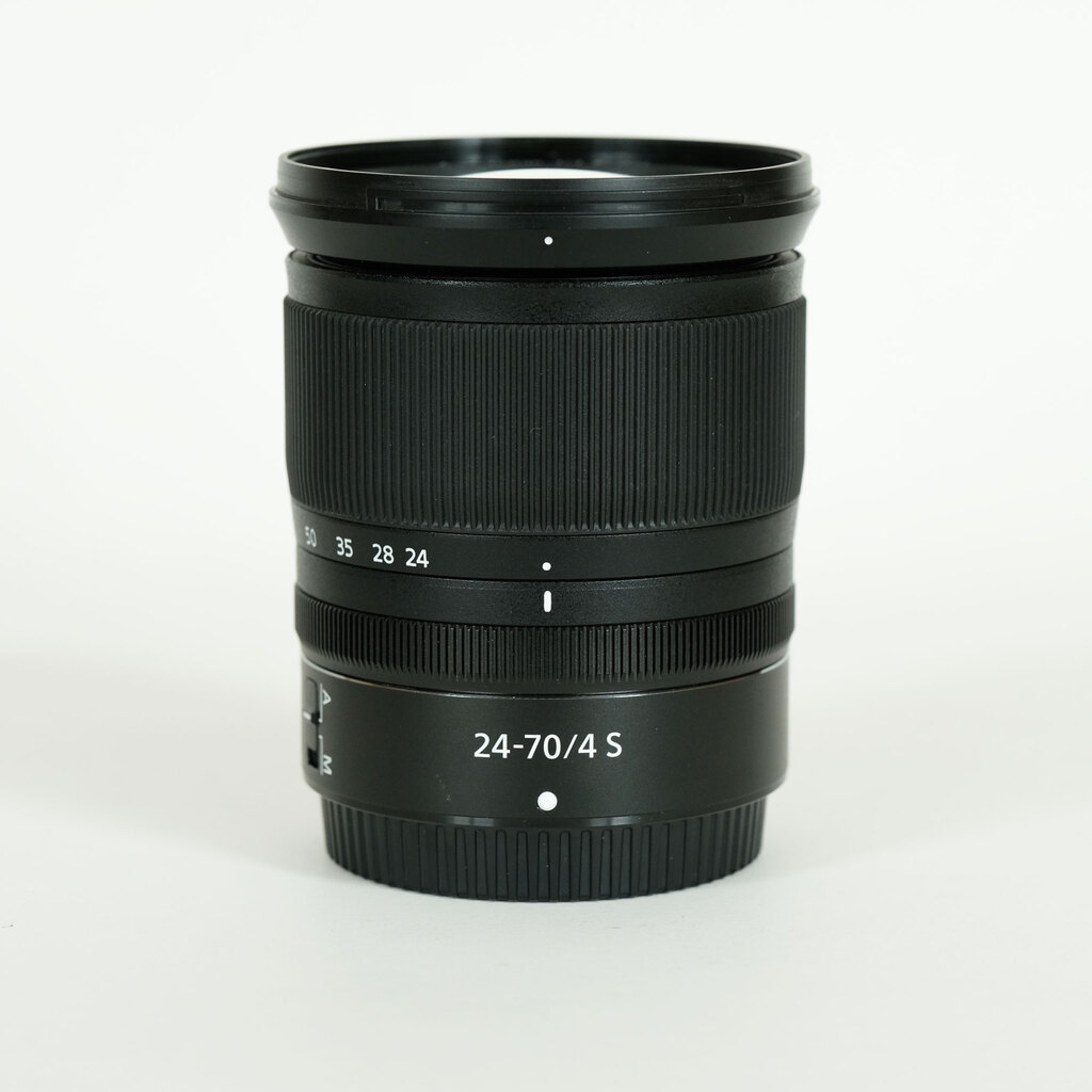 Nikon NIKKOR Z 24-70mm f/4 S Nikon NIKKOR Z 24-70mm f/4 S