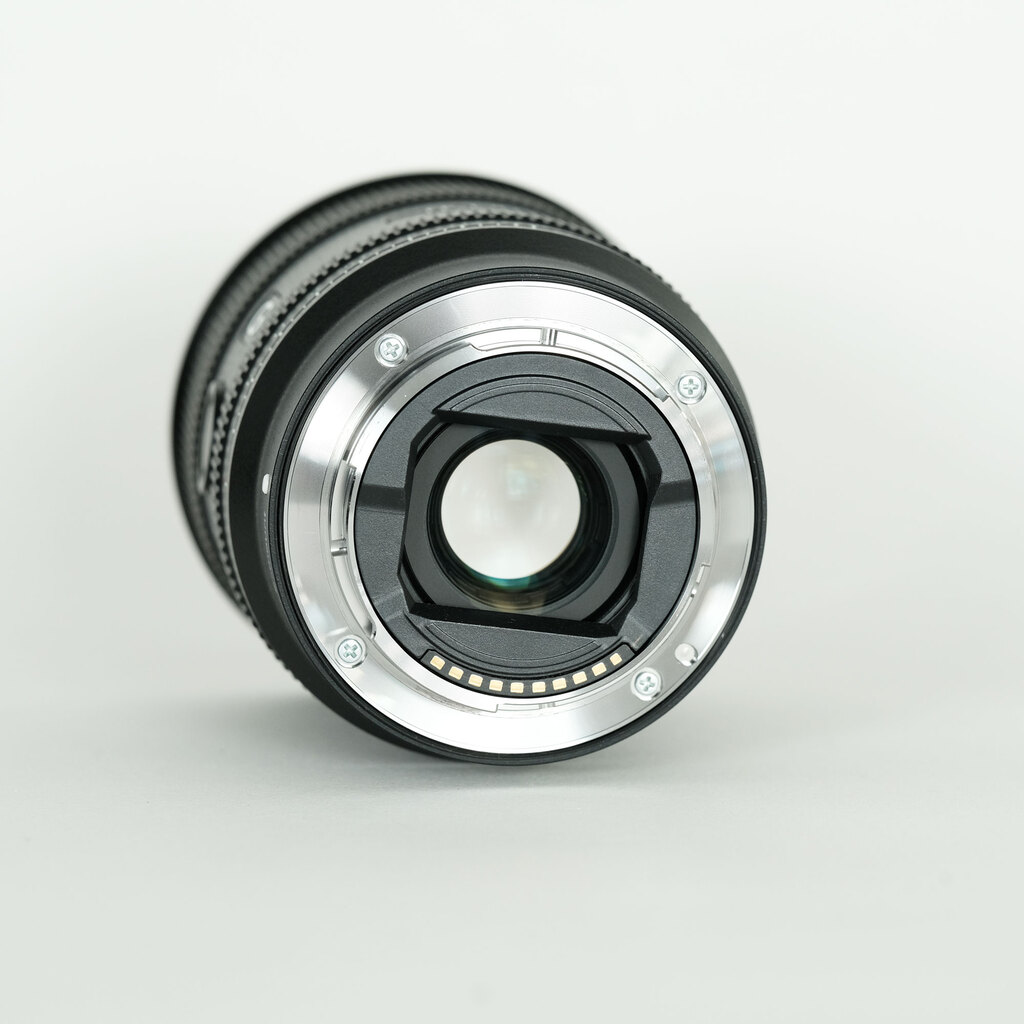SONY FE 20mm F1.8 G SEL20F18Gの出品 | ONE SCENE（ワンシーン）