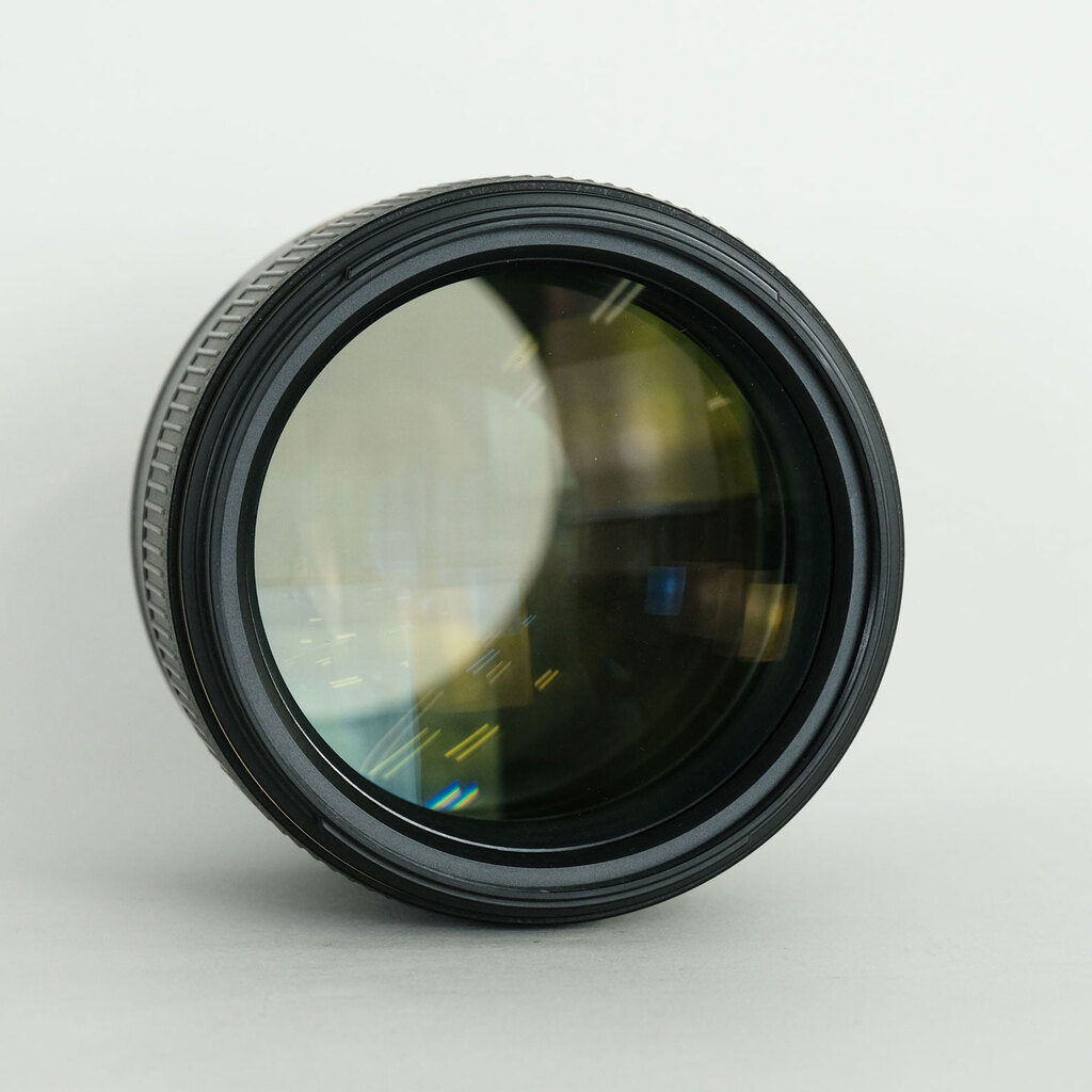 Nikon AF-S NIKKOR 105mm f/1.4E ED Nikon AF-S NIKKOR 105mm f/1.4E ED
