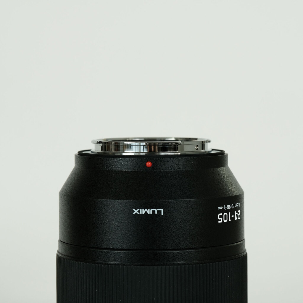 Panasonic LUMIX S 24-105mm F4 MACRO O.I.S. Panasonic LUMIX S 24-105mm F4 MACRO O.I.S.