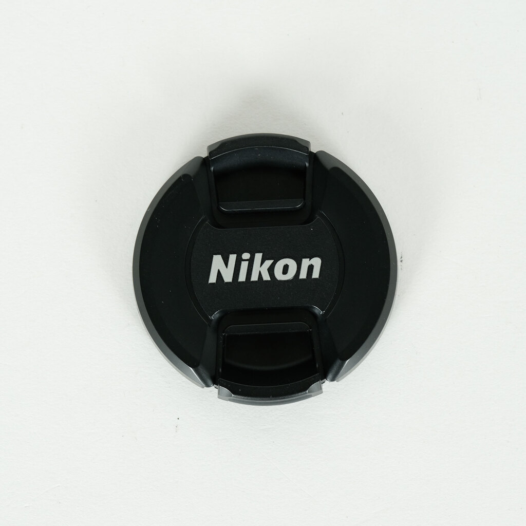 Nikon AF-P DX NIKKOR 18-55mm F3.5-5.6G VR Nikon AF-P DX NIKKOR 18-55mm F3.5-5.6G VR