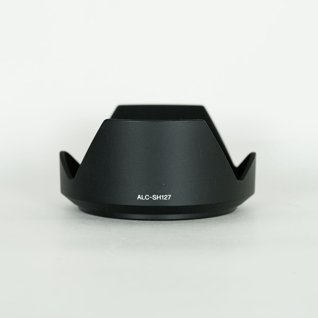 SONY Vario-Tessar T* E 16-70mm F4 ZA OSS SEL1670Z SONY Vario-Tessar T* E 16-70mm F4 ZA OSS SEL1670Z