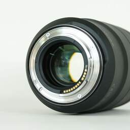 Canon RF135mm F1.8 L IS USM Canon RF135mm F1.8 L IS USM