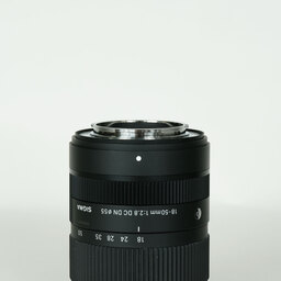 SIGMA 18-50mm F2.8 DC DN｜Contemporary [フジフイルムX用]