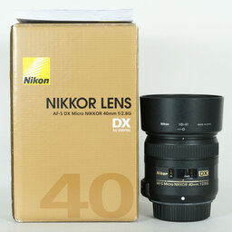 Nikon AF-S DX Micro NIKKOR 40mm f/2.8G Nikon AF-S DX Micro NIKKOR 40mm f/2.8G