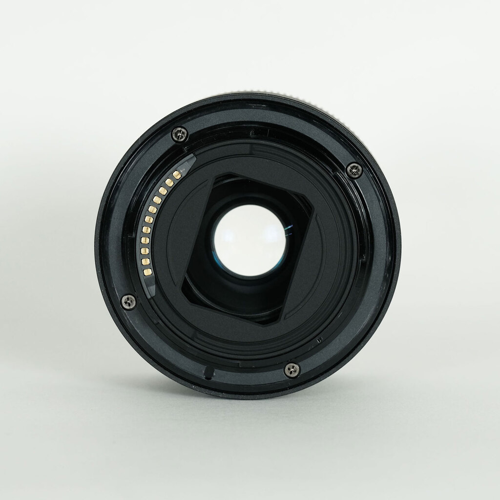 Nikon NIKKOR Z 40mm f/2 Nikon NIKKOR Z 40mm f/2