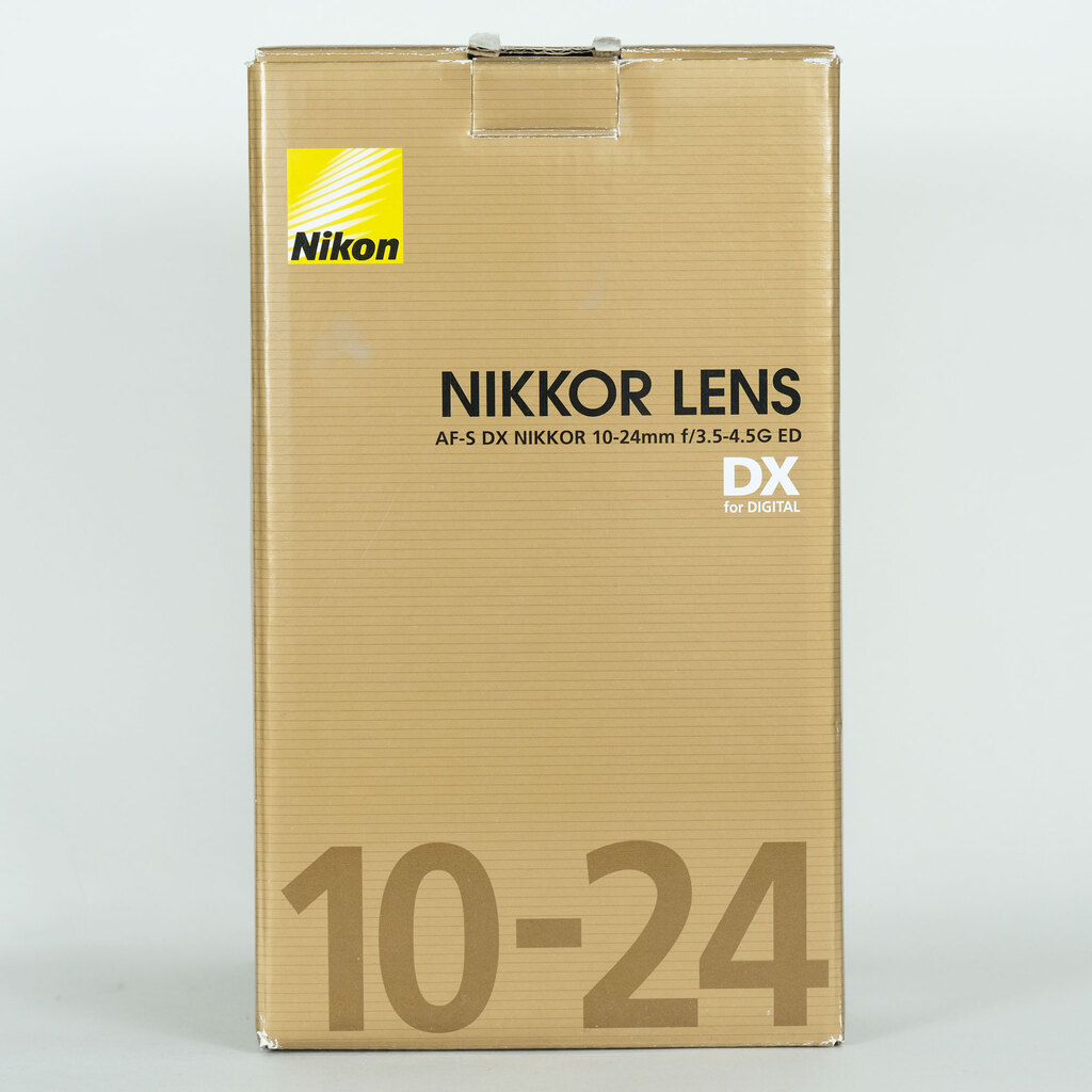 Nikon AF-S DX NIKKOR 10-24mm f/3.5-4.5G ED Nikon AF-S DX NIKKOR 10-24mm f/3.5-4.5G ED