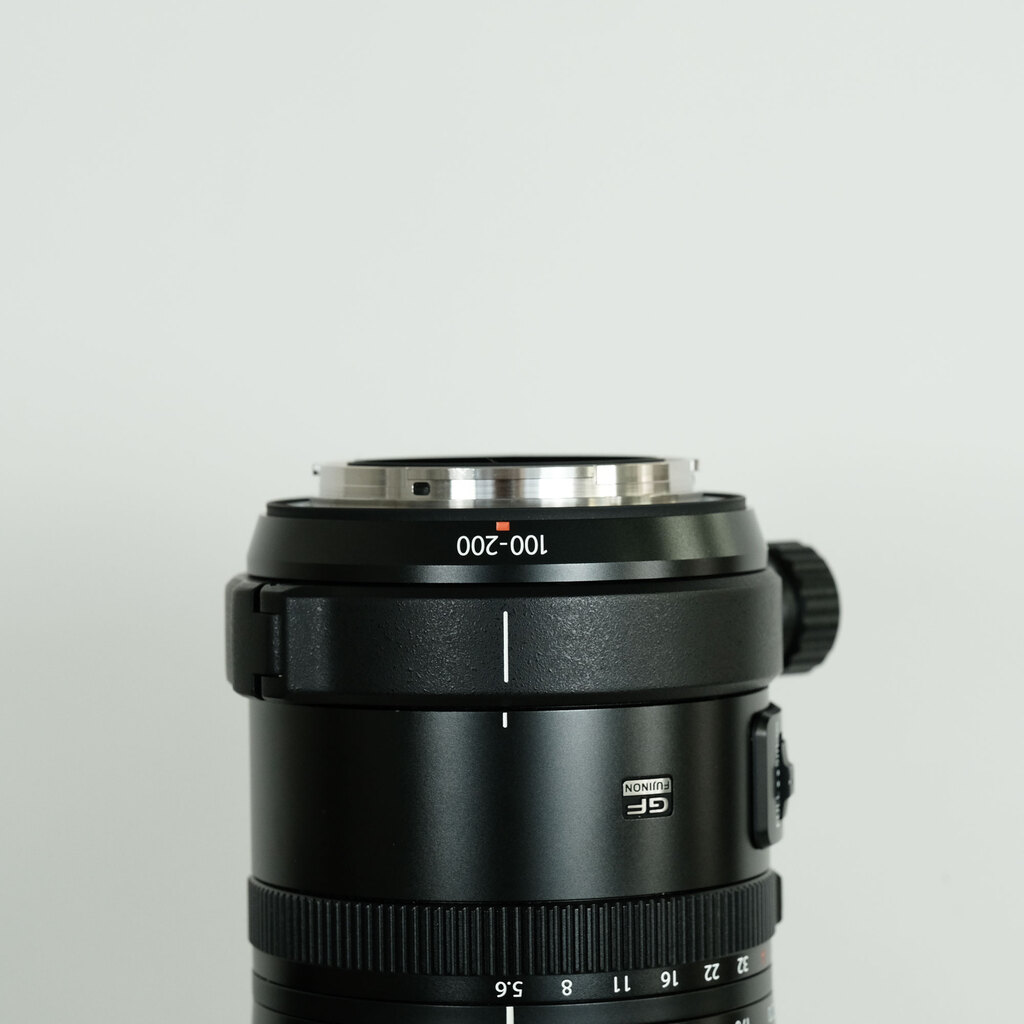 FUJIFILM GF100-200mmF5.6 R LM OIS WR FUJIFILM GF100-200mmF5.6 R LM OIS WR