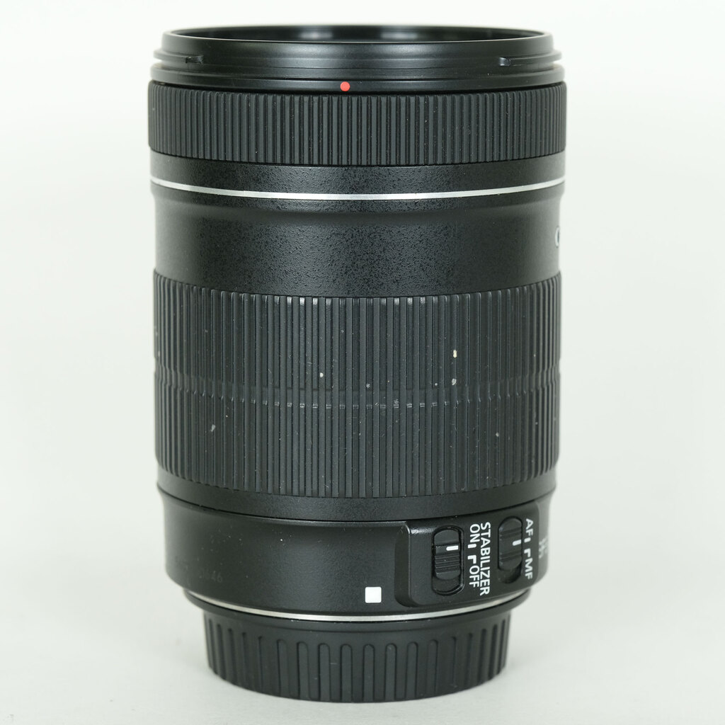 Canon EF-S18-135mm F3.5-5.6 IS