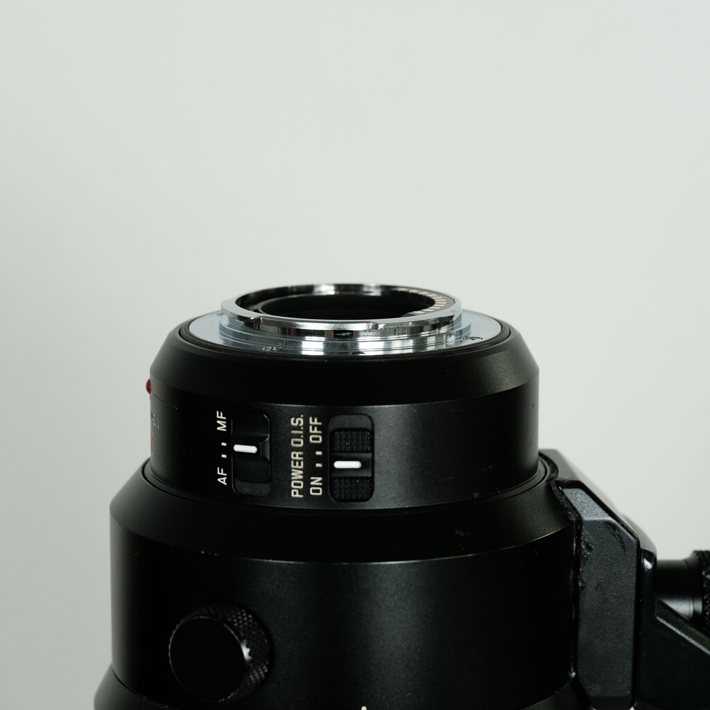 Panasonic LEICA DG ELMARIT 200mm / F2.8 / POWER O.I.S. Panasonic LEICA DG ELMARIT 200mm / F2.8 / POWER O.I.S.