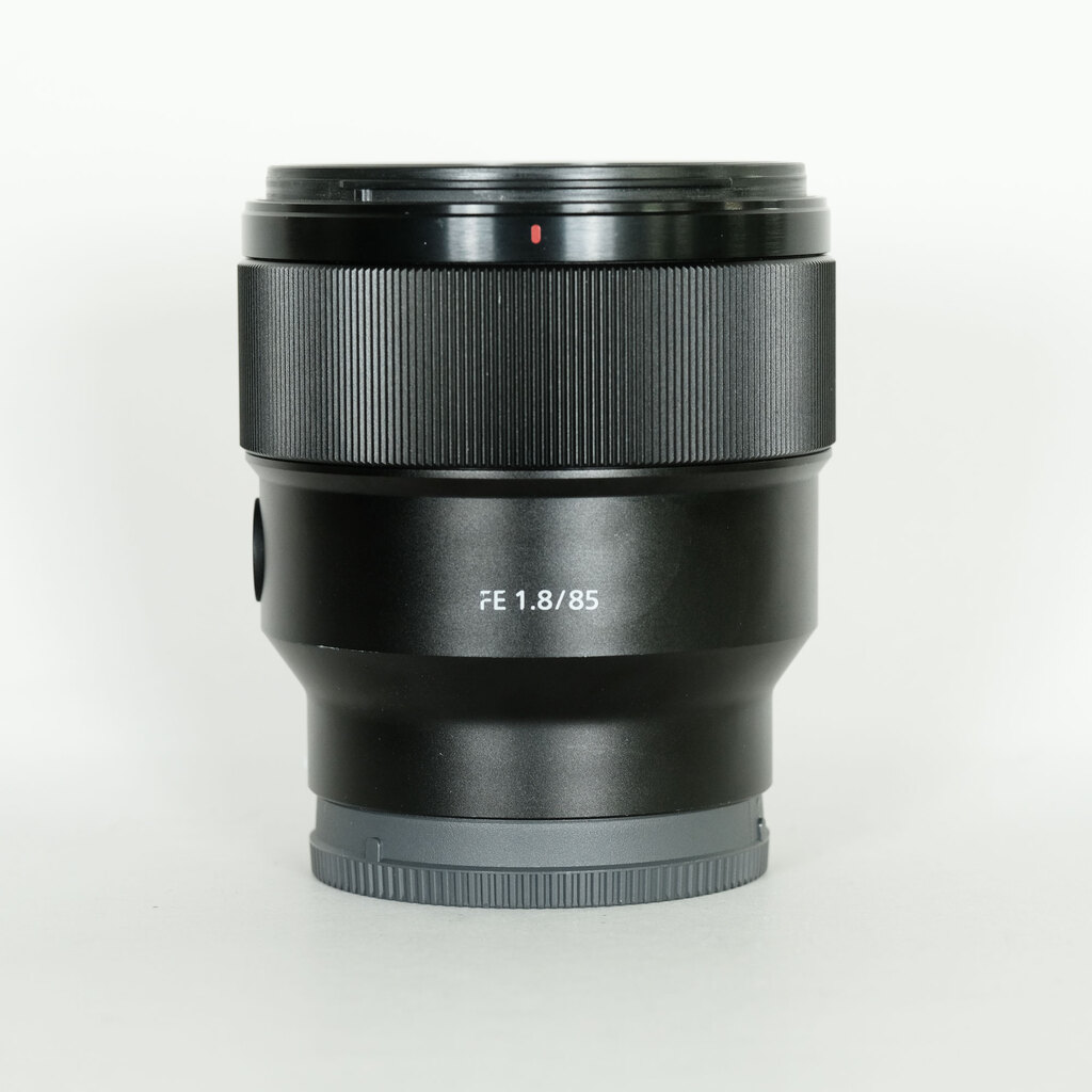 SONY FE 85mm F1.8 SEL85F18 ※ジャンク扱い Amazon.com : Sony SEL85F18 85mm F/1.8-22 Medium-Telephoto