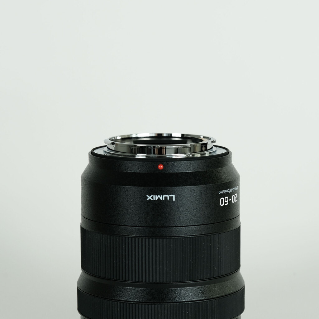 Panasonic LUMIX S 20-60mm F3.5-5.6 Panasonic LUMIX S 20-60mm F3.5-5.6