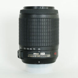 Nikon AF-S DX VR Zoom-Nikkor 55-200mm F4-5.6G IF-ED Nikon AF-S DX VR Zoom-Nikkor 55-200mm F4-5.6G IF-ED
