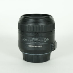 Nikon AF-S DX Micro NIKKOR 40mm f/2.8G Nikon AF-S DX Micro NIKKOR 40mm f/2.8G
