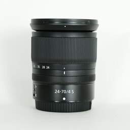 Nikon NIKKOR Z 24-70mm f/4 S Nikon NIKKOR Z 24-70mm f/4 S