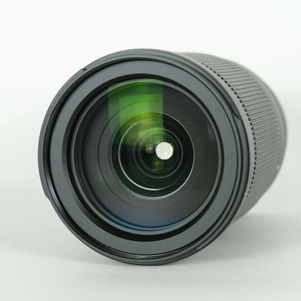 Nikon NIKKOR Z 28-400mm f/4-8 VR Nikon NIKKOR Z 28-400mm f/4-8 VR