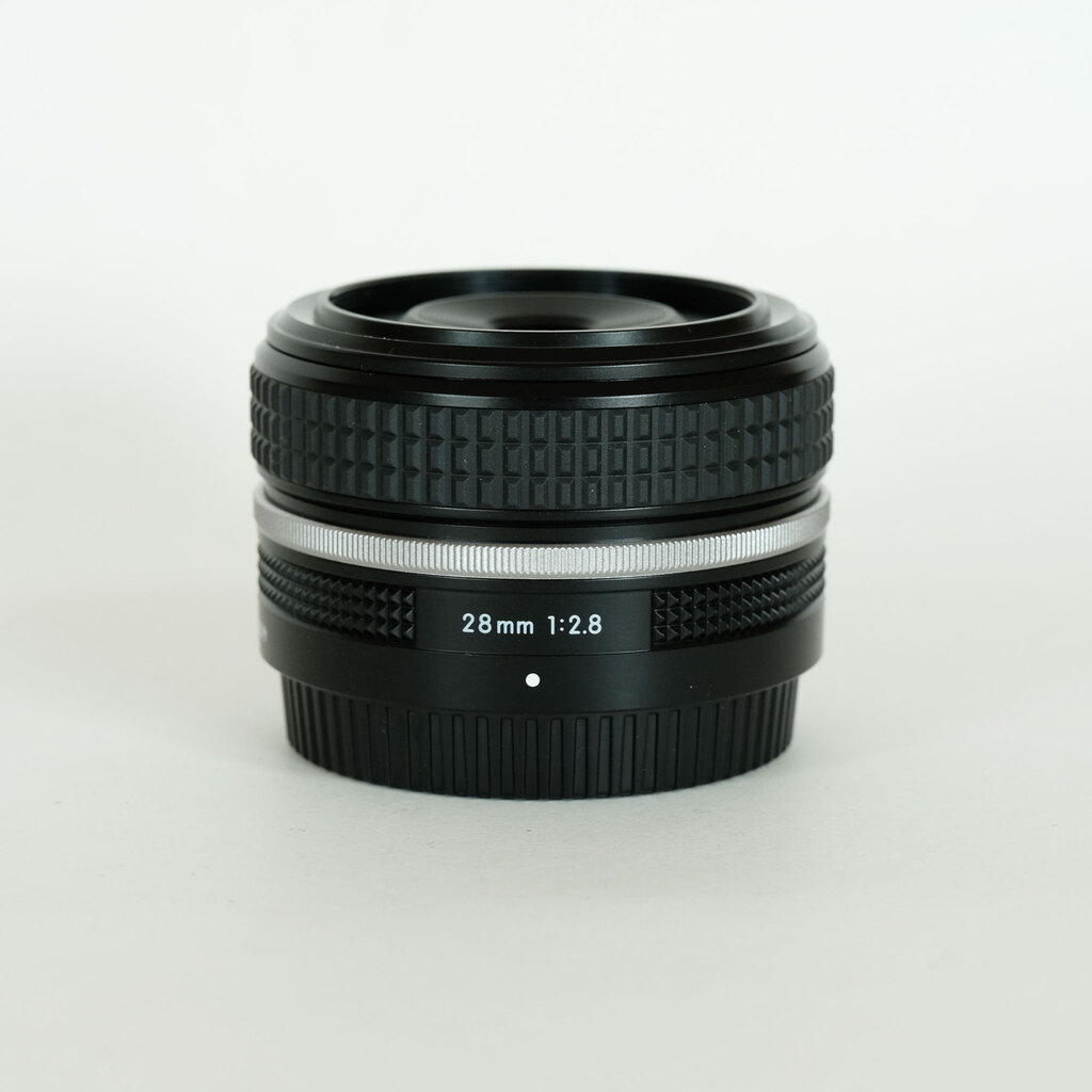 Nikon NIKKOR Z 28mm f/2.8 Nikon NIKKOR Z 28mm f/2.8