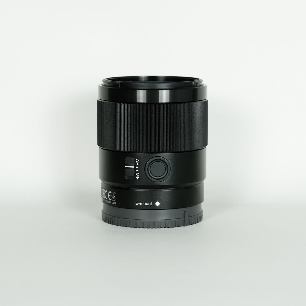 SONY FE 35mm F1.8 SEL35F18F SONY FE 35mm F1.8 SEL35F18F