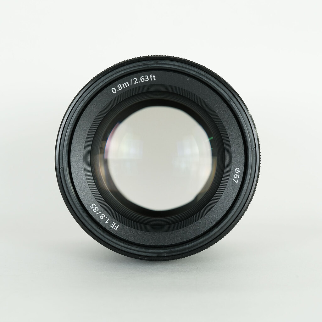 美品 FE 85mm F1.8 (SEL85F18) レンズフィルター付き Amazon | Sony SEL85F18 FE 85mm F1.8 フルフレーム Eマウント
