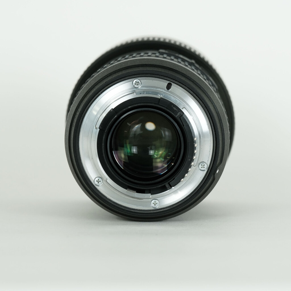 Nikon AF-S NIKKOR 16-35mm F4 G ED VR Nikon AF-S NIKKOR 16-35mm F4 G ED VR