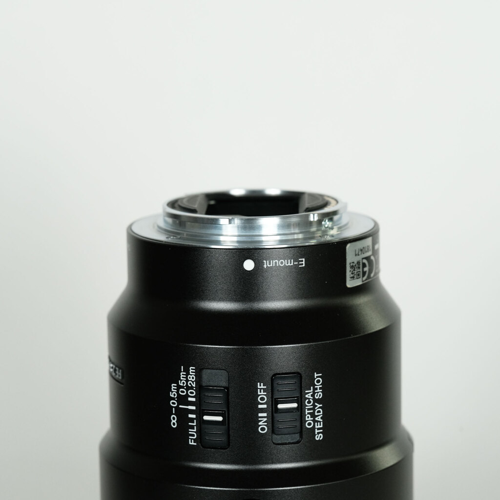 SONY FE 90mm F2.8 Macro G OSS SEL90M28G SONY FE 90mm F2.8 Macro G OSS SEL90M28G