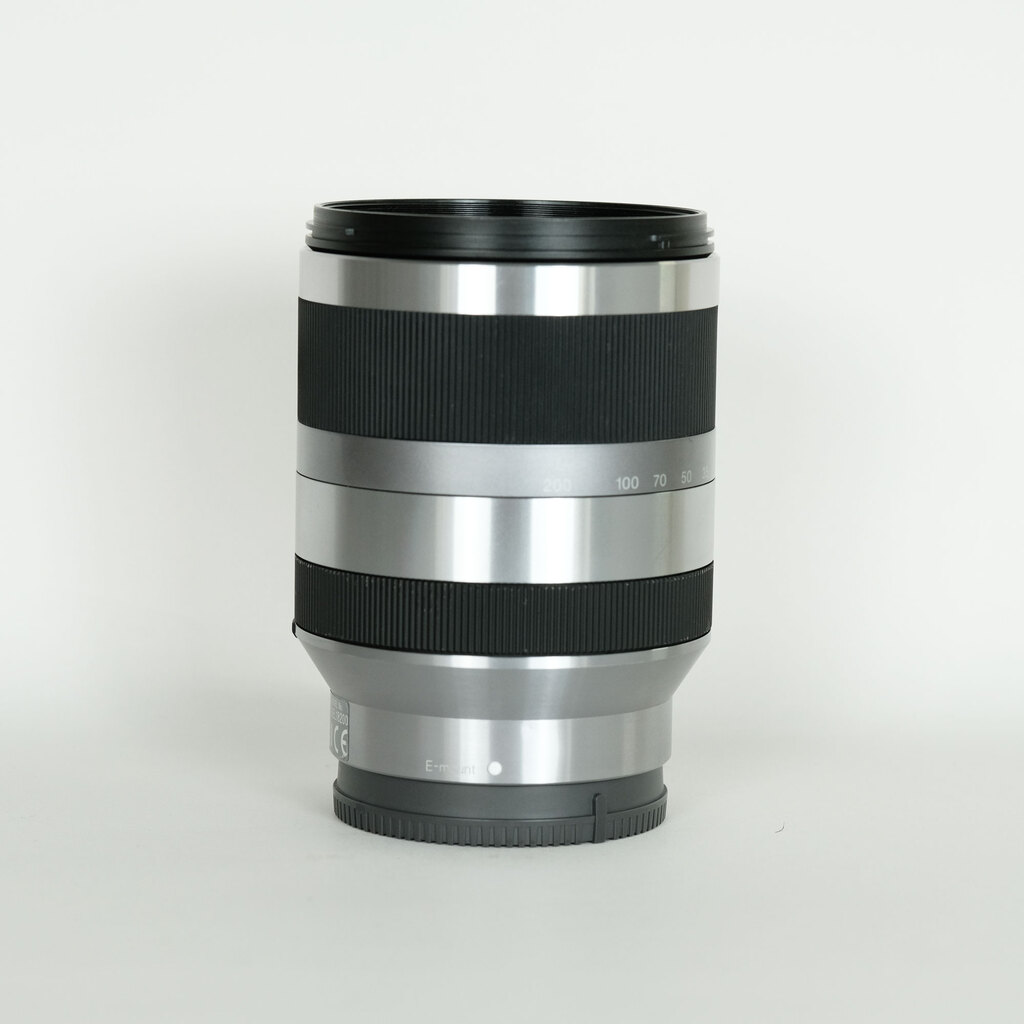 SONY E18-200mm F3.5-6.3 OSS SEL18200 SONY E18-200mm F3.5-6.3 OSS SEL18200