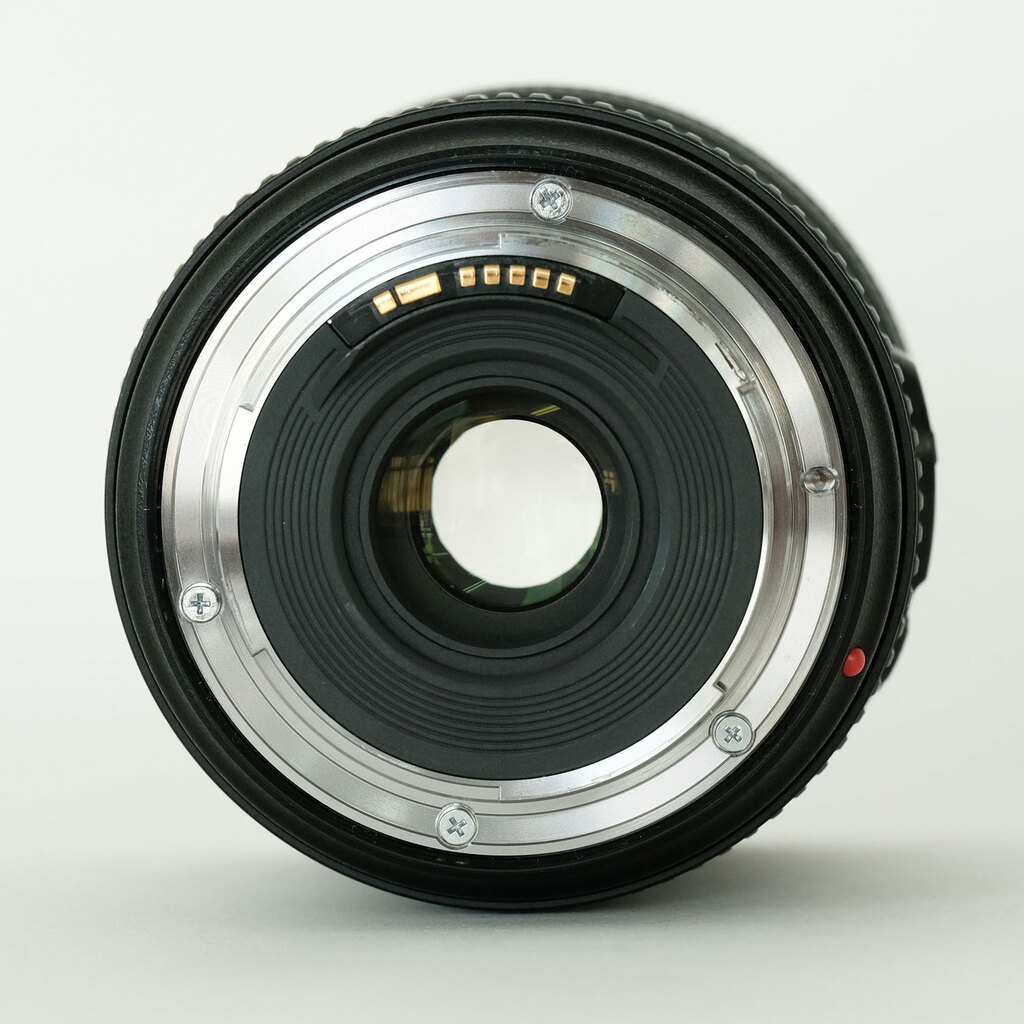 Canon EF24-70mm F4L IS USM Canon EF24-70mm F4L IS USM