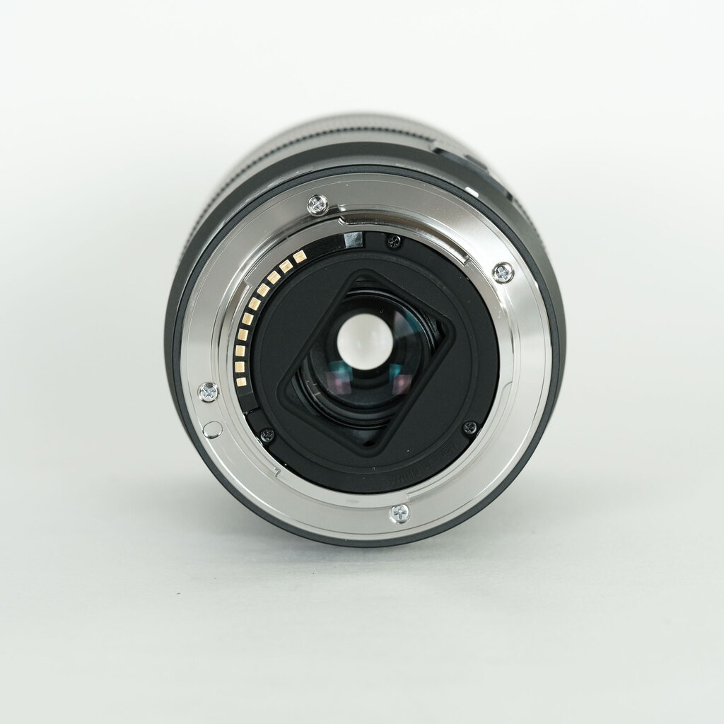 SONY E 18-135mm F3.5-5.6 OSS SEL18135