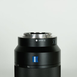 SONY Vario-Tessar T* FE 24-70mm F4 ZA OSS SEL2470Z SONY Vario-Tessar T* FE 24-70mm F4 ZA OSS SEL2470Z