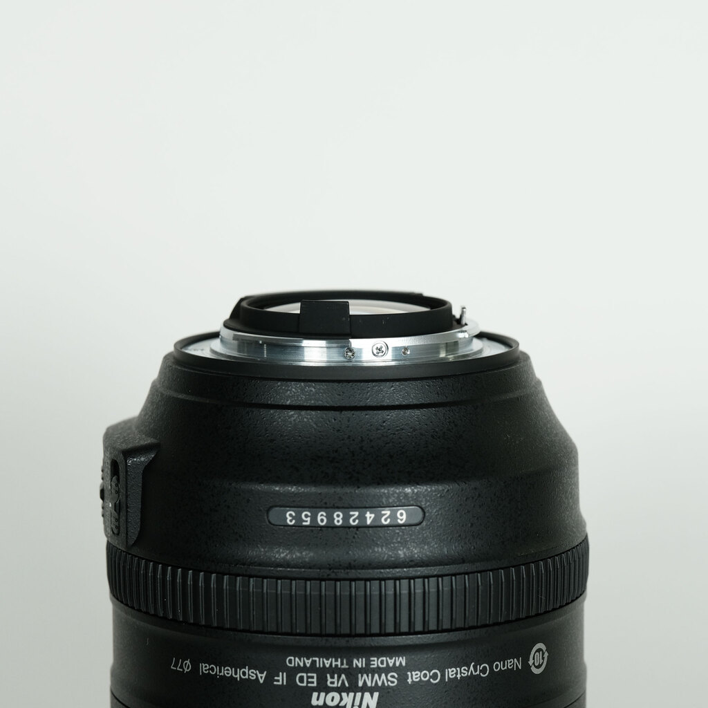 Nikon AF-S NIKKOR 24-120mm f/4G ED VR Nikon AF-S NIKKOR 24-120mm f/4G ED VR