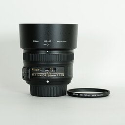 Nikon AF-S NIKKOR 50mm f/1.8G Nikon AF-S NIKKOR 50mm f/1.8G