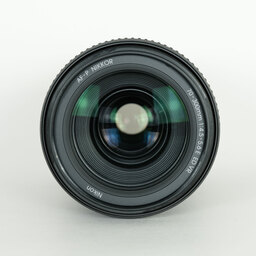 Nikon AF-P NIKKOR 70-300mm f/4.5-5.6E ED VR