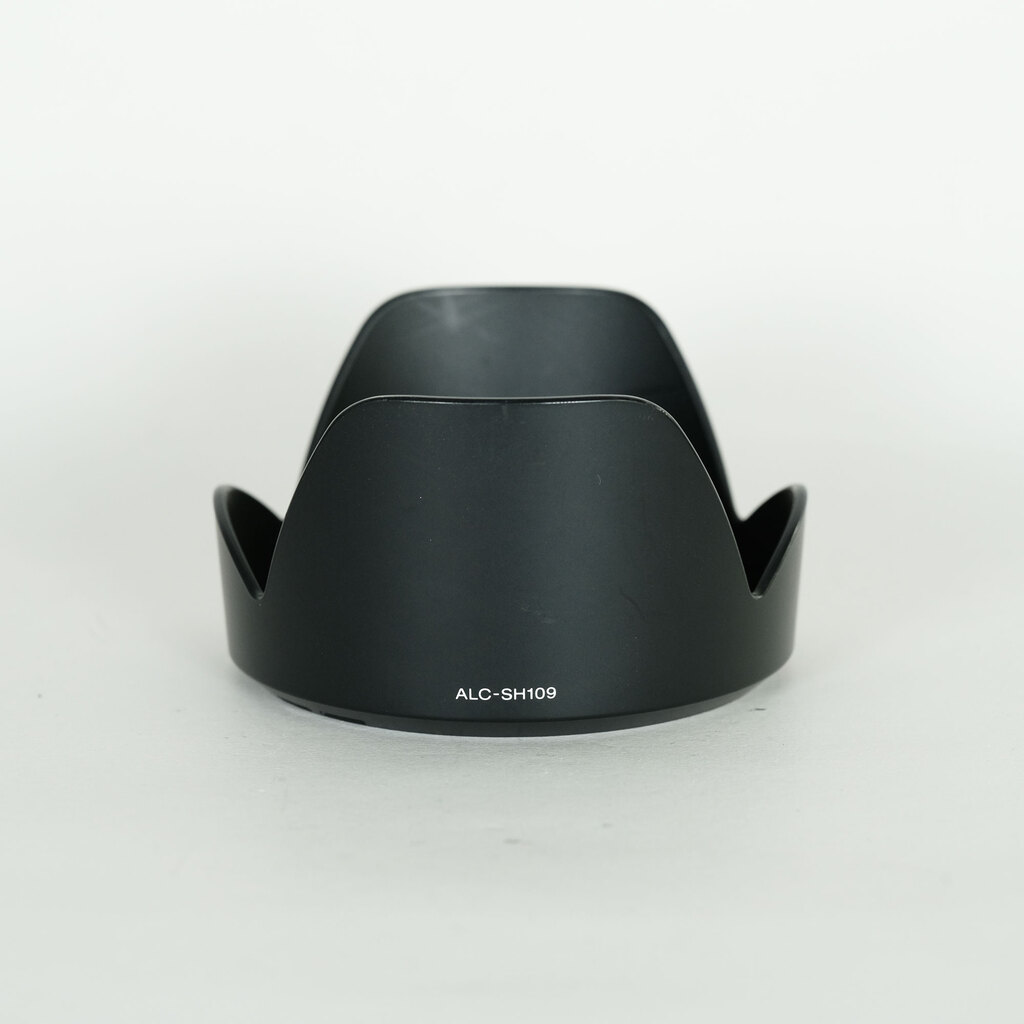 SONY E18-200mm F3.5-6.3 OSS SEL18200