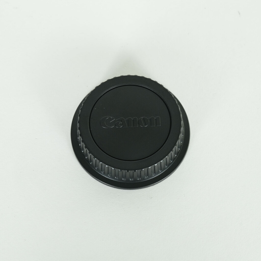 Canon EF-S18-55mm F3.5-5.6 IS