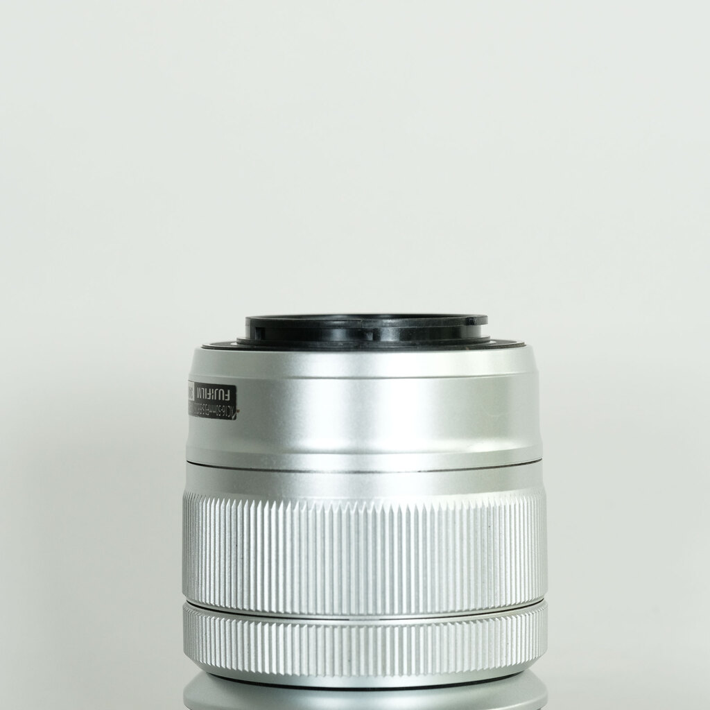 FUJIFILM フジノン XC16-50mm F3.5-5.6 OIS シルバー FUJIFILM フジノン XC16-50mm F3.5-5.6 OIS シルバー