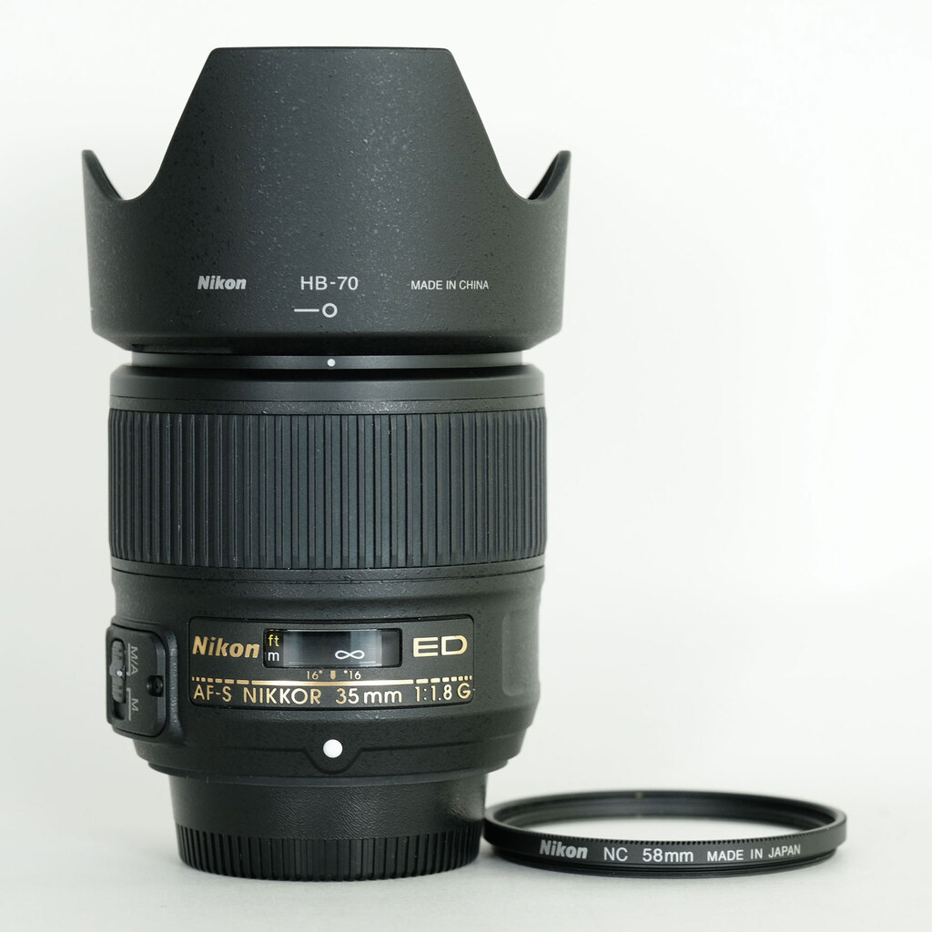 Nikon AF-S NIKKOR 35mm f/1.8G ED Nikon AF-S NIKKOR 35mm f/1.8G ED