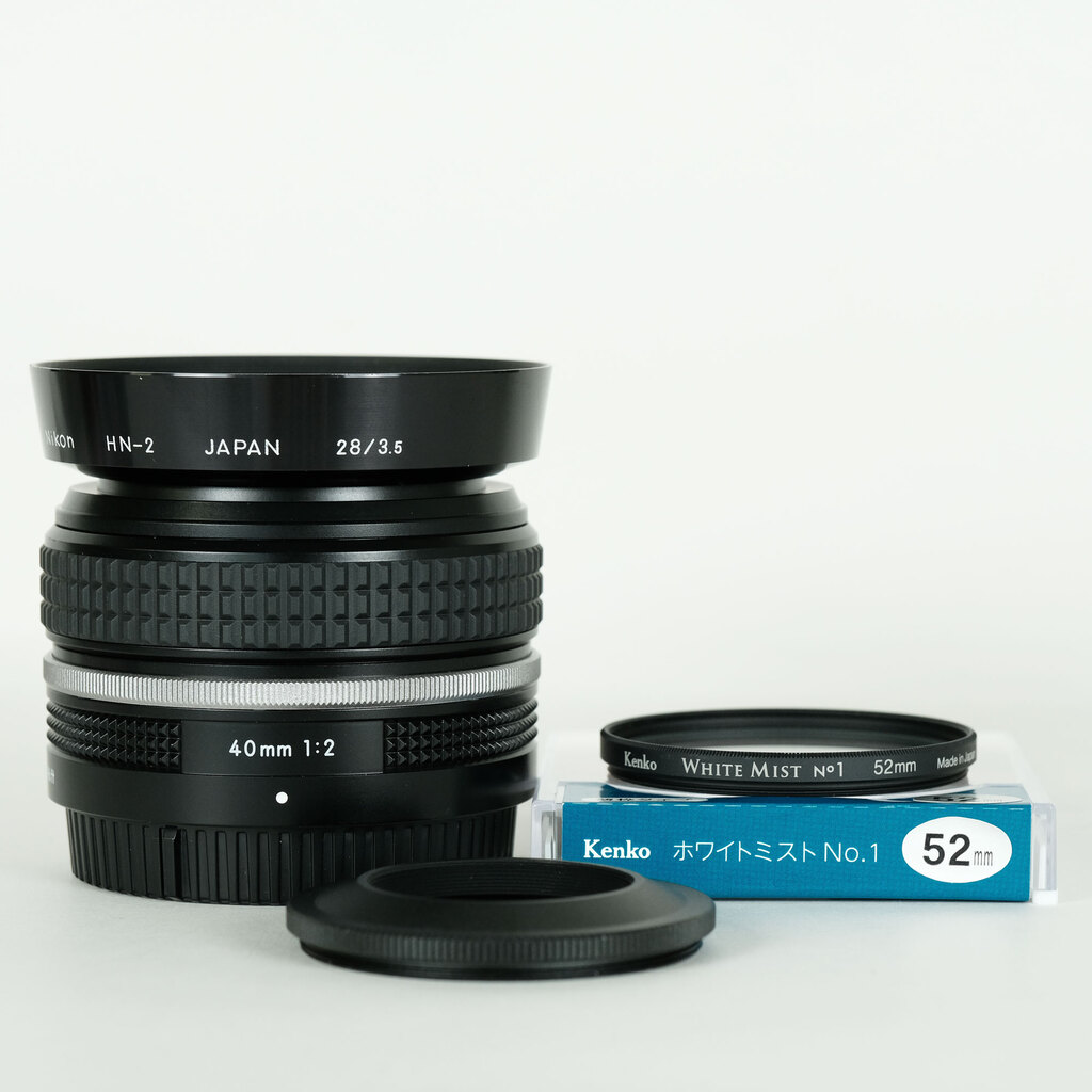 Nikon NIKKOR Z 40mm f/2 Nikon NIKKOR Z 40mm f/2