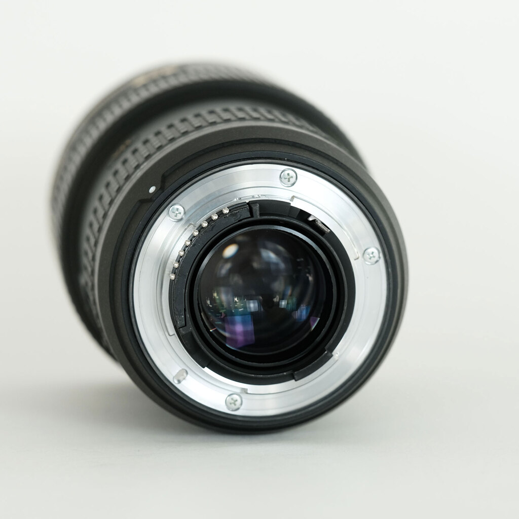 Nikon AF-S NIKKOR 16-35mm F4 G ED VR Nikon AF-S NIKKOR 16-35mm F4 G ED VR