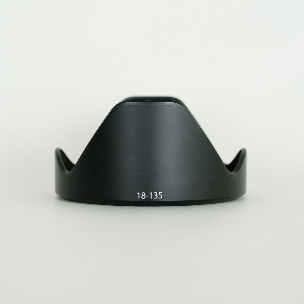 FUJIFILM XF18-135mmF3.5-5.6 R LM OIS WR FUJIFILM XF18-135mmF3.5-5.6 R LM OIS WR
