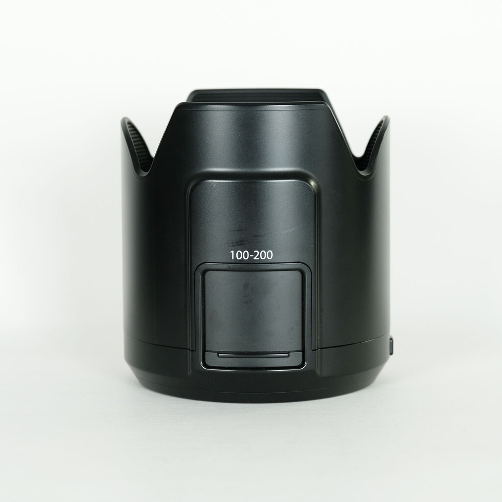 FUJIFILM GF100-200mmF5.6 R LM OIS WR FUJIFILM GF100-200mmF5.6 R LM OIS WR