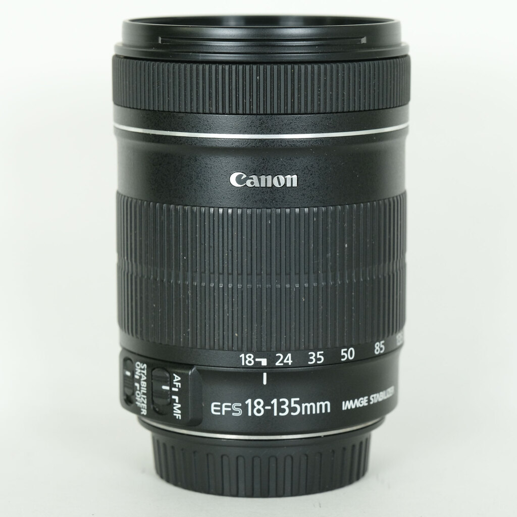 Canon EF-S18-135mm F3.5-5.6 IS