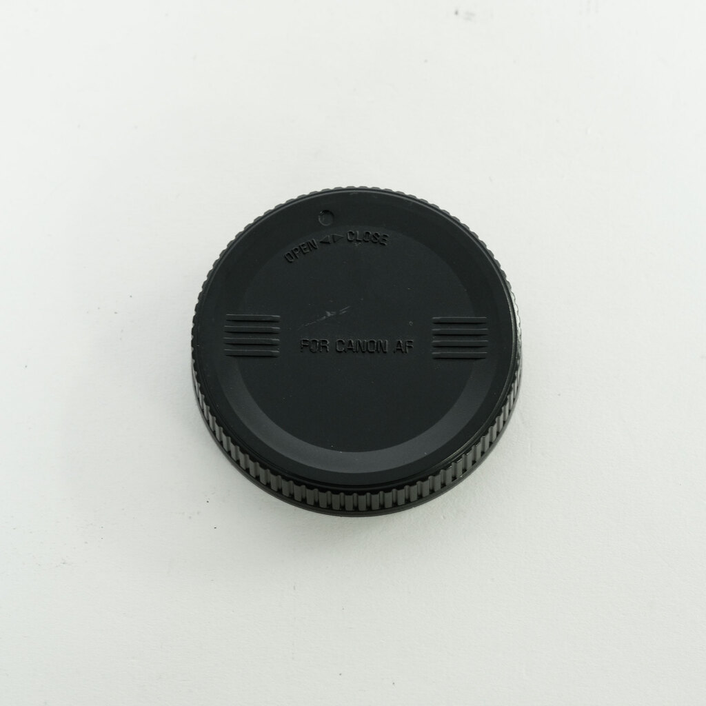 Canon EF-S18-55mm F3.5-5.6 IS Canon EF-S18-55mm F3.5-5.6 IS