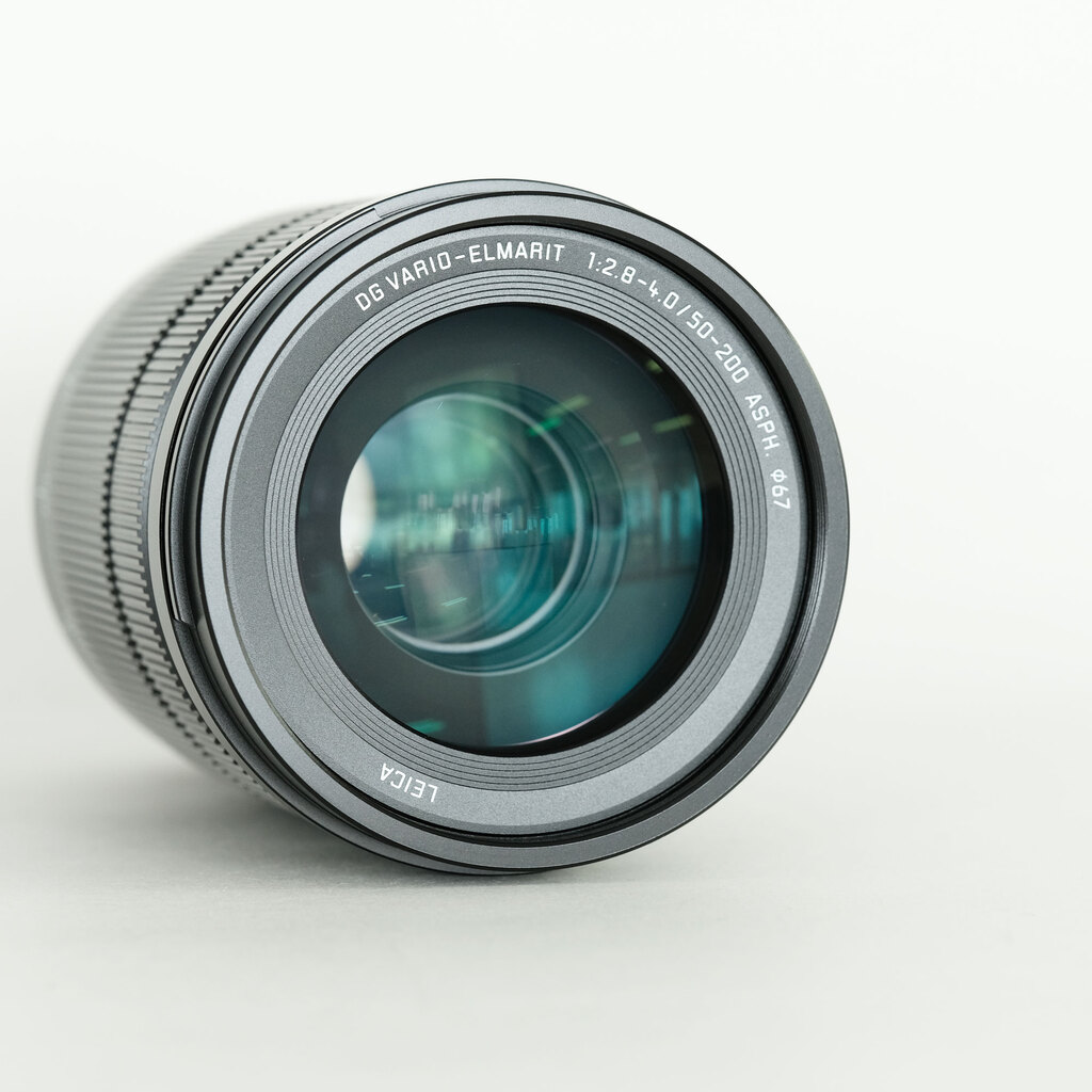 Panasonic LEICA DG VARIO-ELMARIT 50-200mm / F2.8-4.0 ASPH. / POWER O.I.S. Panasonic LEICA DG VARIO-ELMARIT 50-200mm / F2.8-4.0 ASPH. / POWER O.I.S.