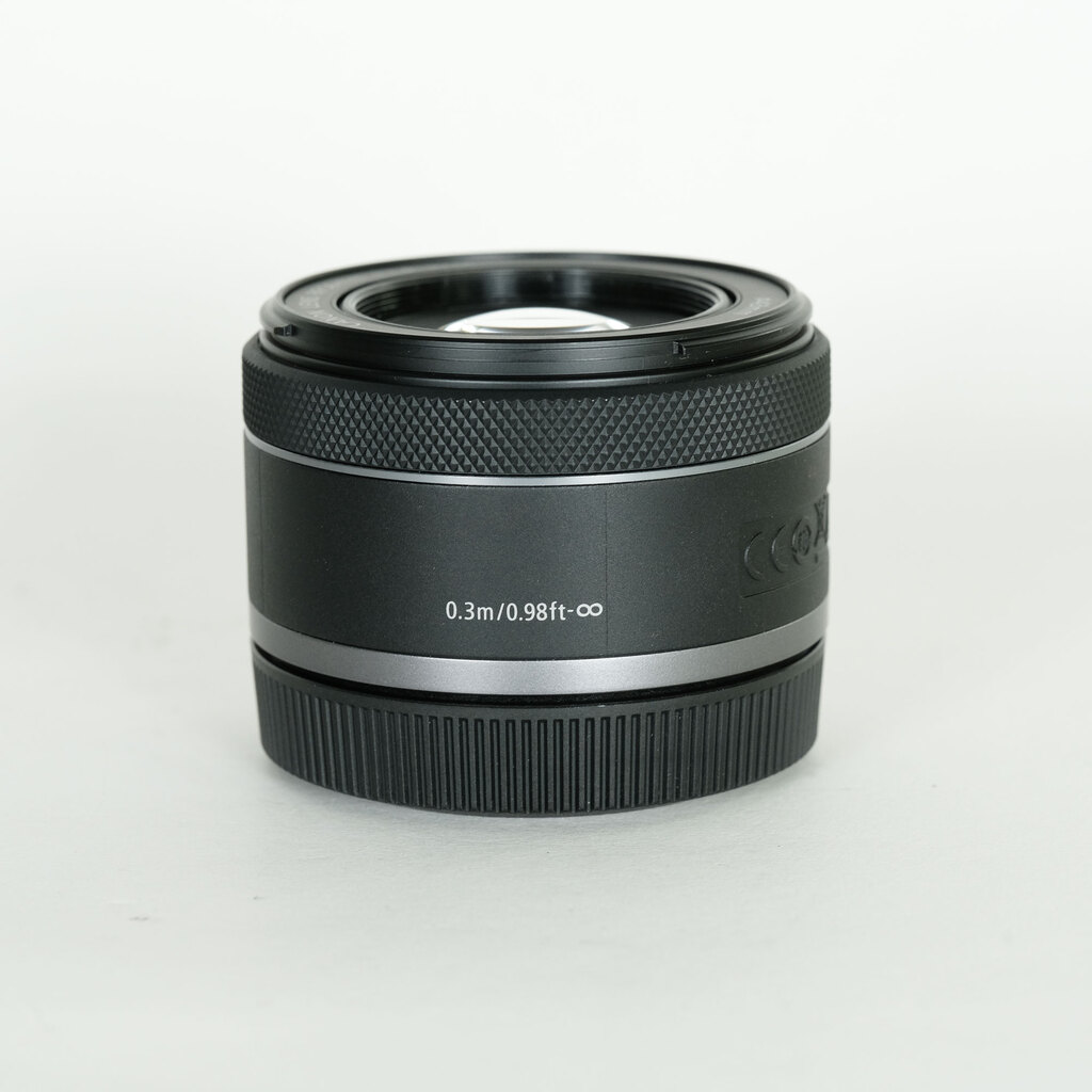 Canon RF50mm F1.8 STM Canon RF50mm F1.8 STM