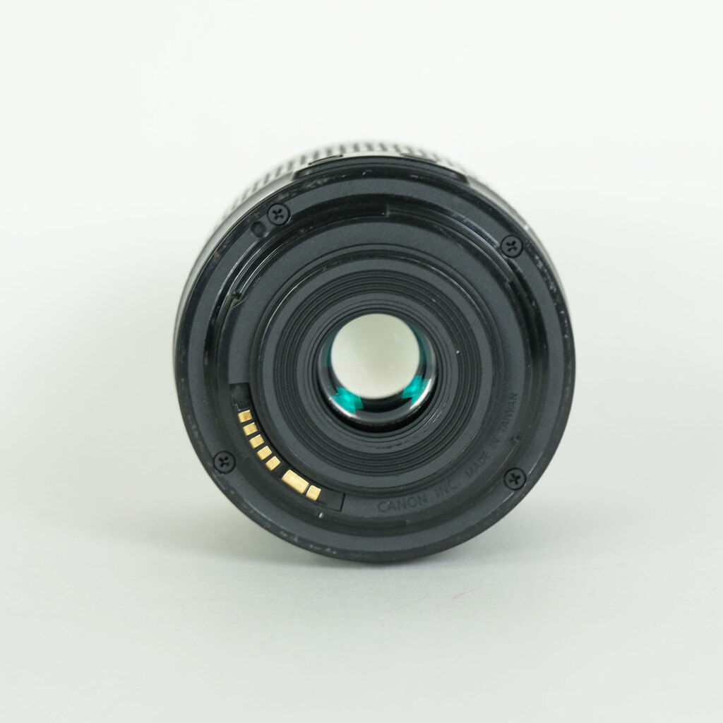 Canon EF-S18-55mm F3.5-5.6 IS STM