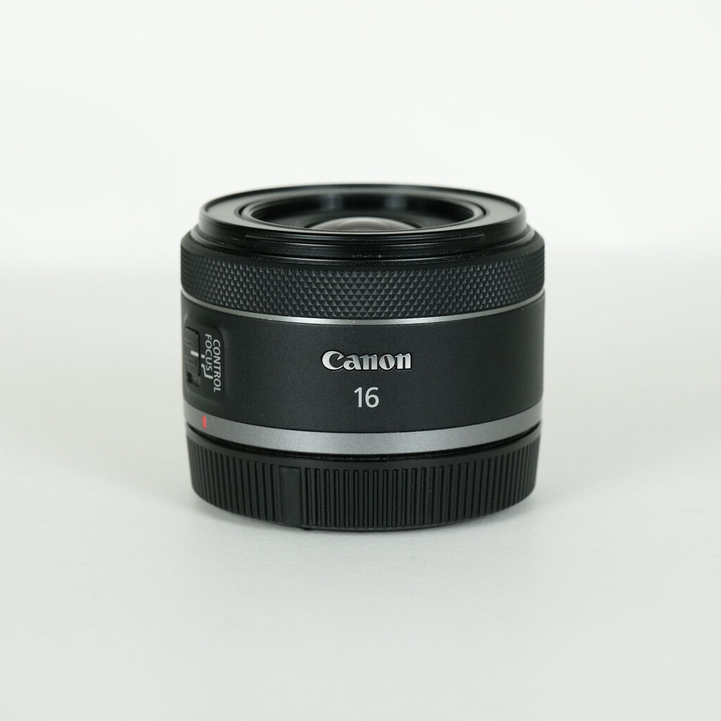 RF16mm f2.8 STM ほぼ未使用 Canon RF16mm F2.8 STMの出品 | ONE SCENE（ワンシーン）