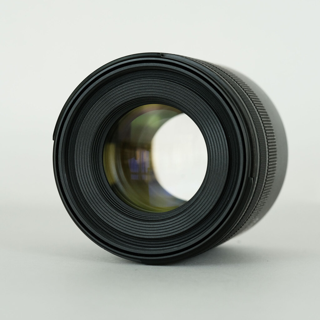 Canon RF85mm F2 MACRO IS STM Canon RF85mm F2 MACRO IS STM