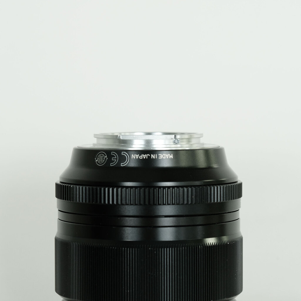 FUJIFILM XF56mmF1.2 R FUJIFILM XF56mmF1.2 R