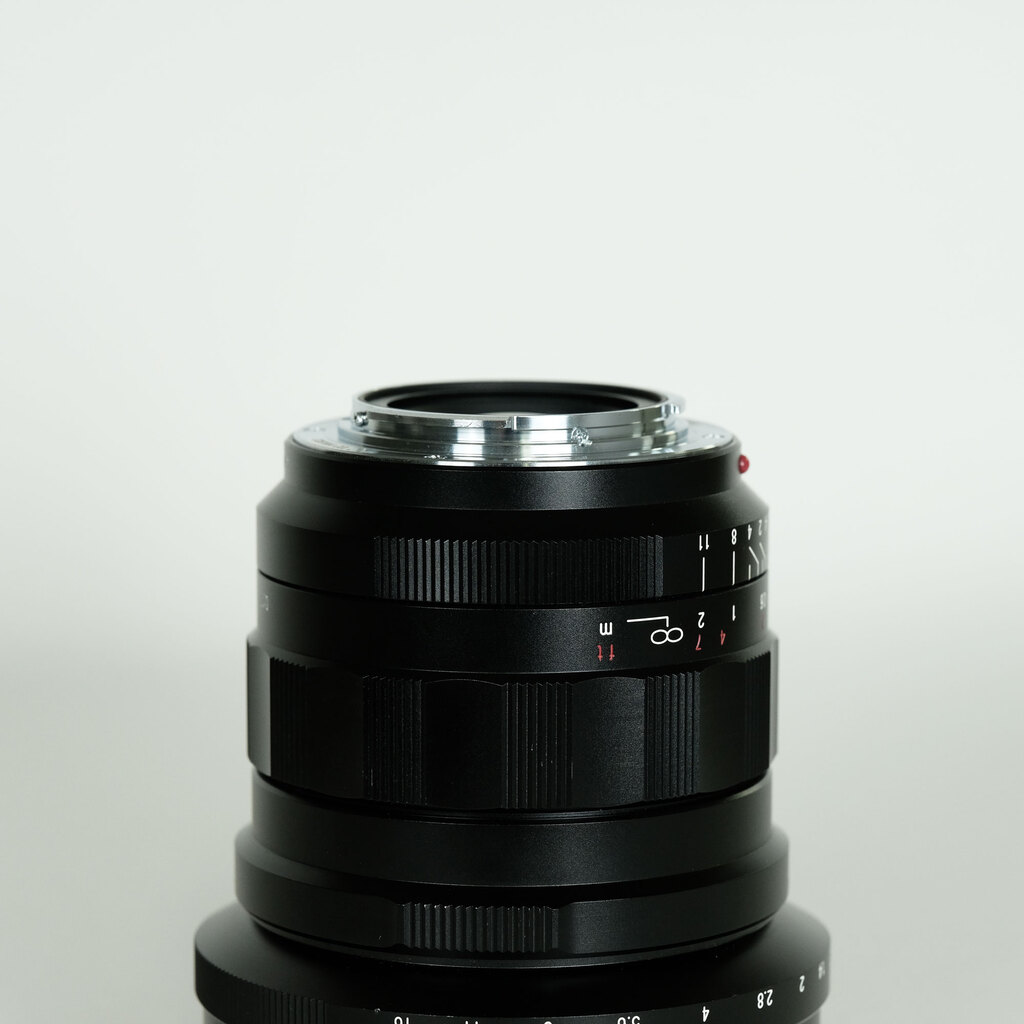 Voigtlander NOKTON 10.5mm F0.95(マイクロフォーサーズ用) Voigtlander NOKTON 10.5mm F0.95(マイクロフォーサーズ用)